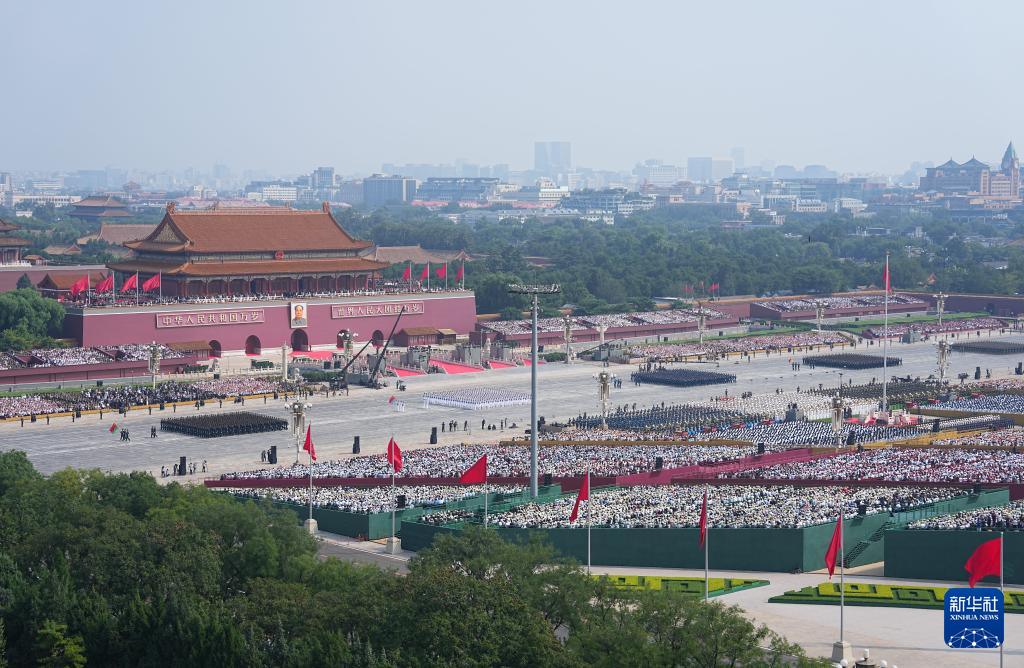 抗戰(zhàn)勝利80周年！鹽津鋪?zhàn)訌垖W(xué)武第二次受邀觀禮祖國大閱兵！
